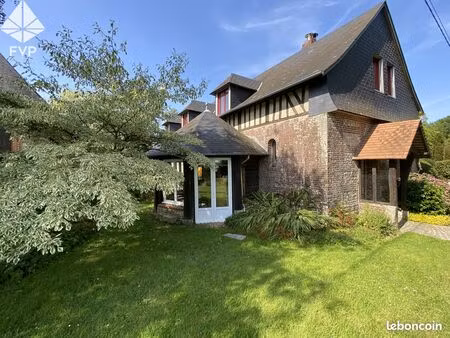 maison 10 pièces 272 m²