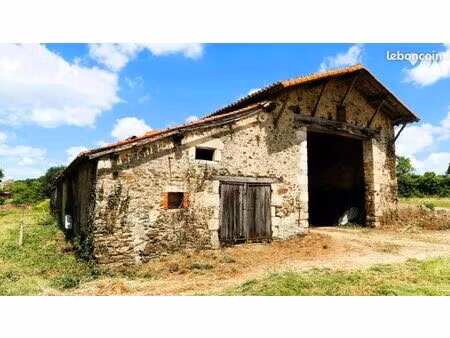 local divers 240 m² cheffois