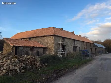 local 3782 m² grandchamps des fontaines