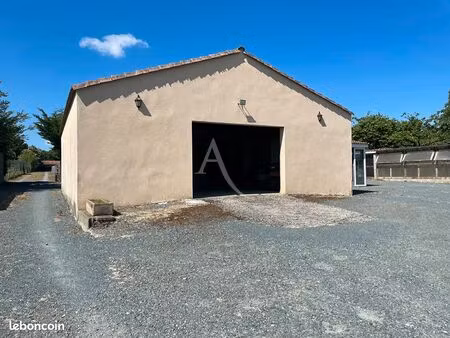 maison 2 pièces 100 m²