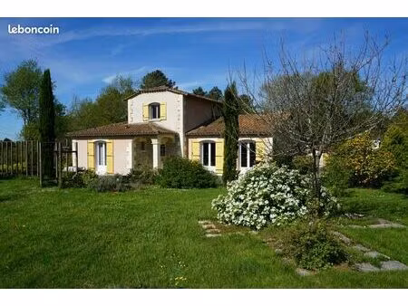 villa 5 pièces 161 m²