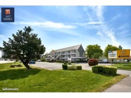 commerce hôtel mouilleron le captif