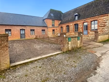 vente d un ensemble de 4 maisons et 1 appartement louer 15 pièces proche de vervins (02)