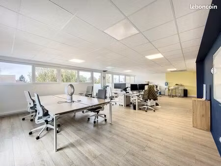 bureaux 201 m² marly