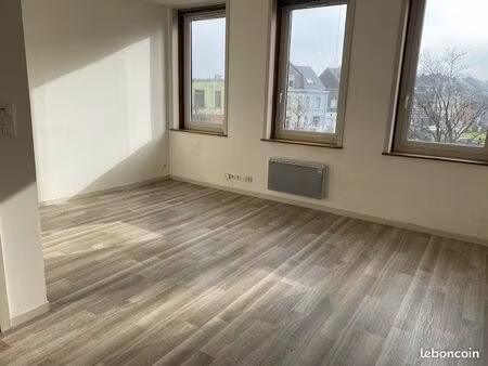 immeuble 200 m² la gorgue