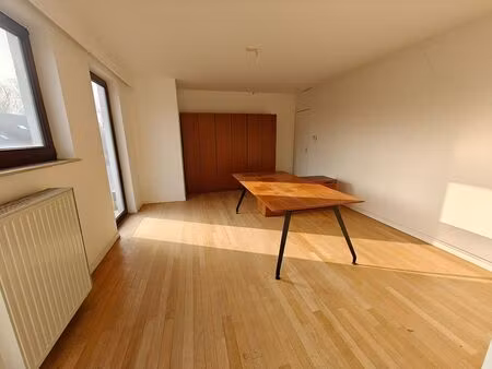 bien professionnel à louer à 's gravenwezel € 725 (l8z91) - walls vastgoedmakelaars - antw