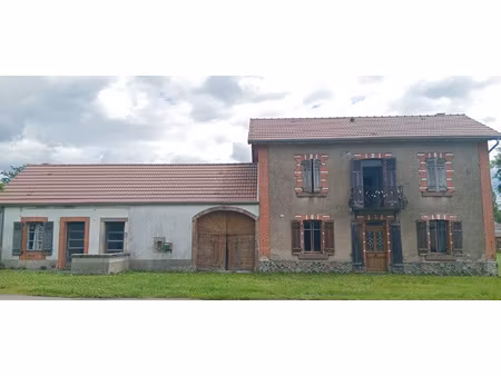 proche mélisey: charmante maison à rénover avec fort potenti