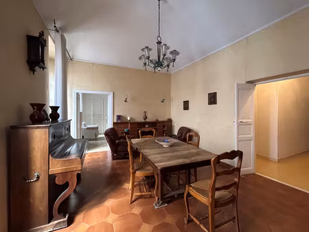 appartement de type t6 124.31m² bastia centre