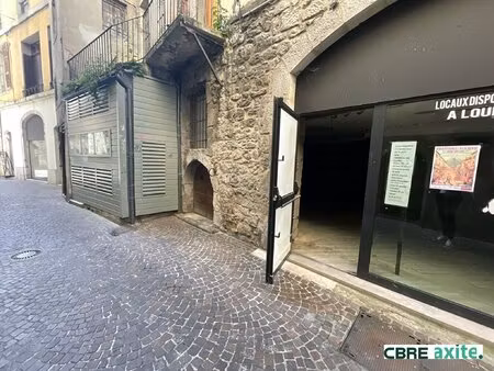 location local commercial 105m² chambery 73000