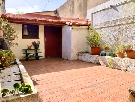 maison de ville avec patio et dépendance - saint-andré (1301