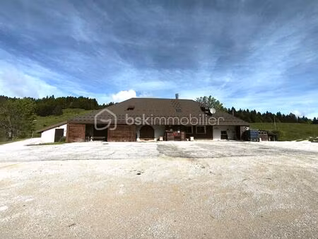 ferme de 303 m² à premanon