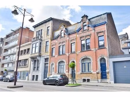 magnifique immeuble de rapport à deux pas de la gare !