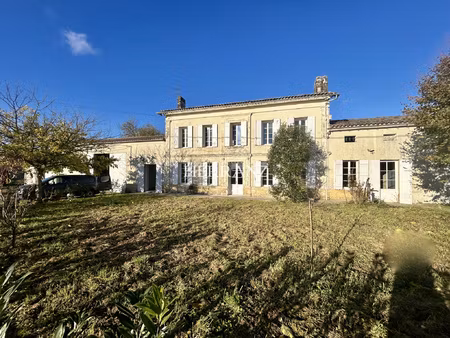 à vendre authentique girondine au coeur des vignes  vue dég
