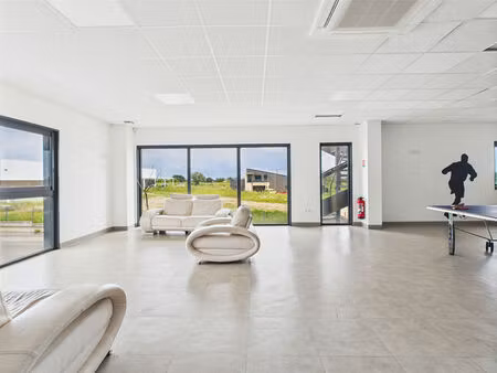 vente local commercial 260m2 prunelli-di-fiumorbo 20243 - 299000 € - surface privée