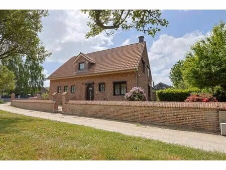 spacieuse maison 4 chambres avec jardin et garage à rocourt