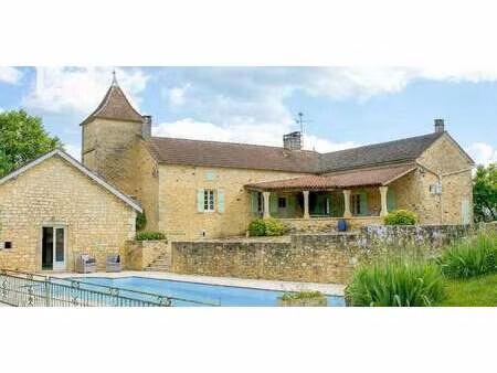 maison avec piscine et jardin frayssinet-le-gélat (46)