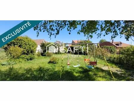 maison t6 avec jardin  dépendances et garage avec commodités de plain-pied  peu énergivore