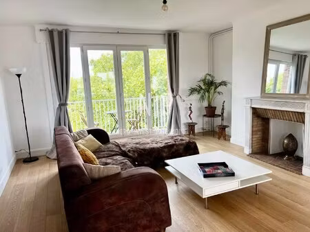 appartement t4 idéalement situé à lille - vauban