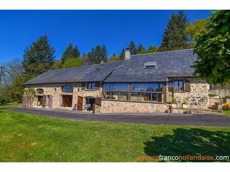 bel ensemble au calme avec du terrain