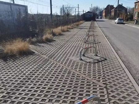 place de parking securisee gare soignies