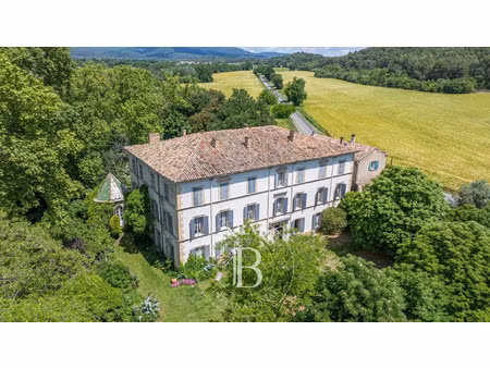 vente maison 30 pièces 800 m² lourmarin (84160)