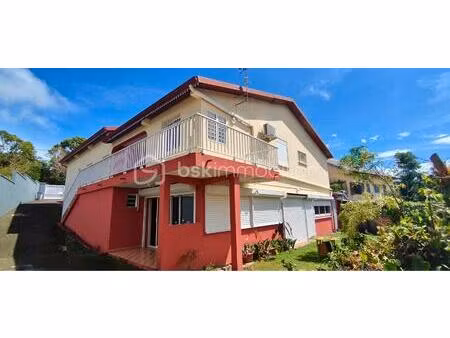 maison de 355 m² à sainte-suzanne