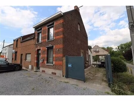 bien rénovée et bien équipée