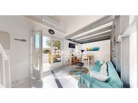 à vendre – superbe maison en duplex rénovée – climatisée – à deux pas de la mer !