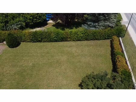 terrain de 320 m² à mareil le guyon