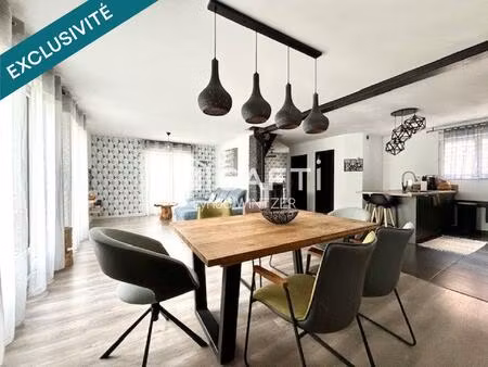 au calme  belle maison de 145m2 avec 4 chambres - 2 garages sur 4 ares de terrain