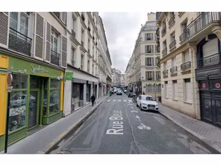 à louer – local commercial 318 m² – paris 9e