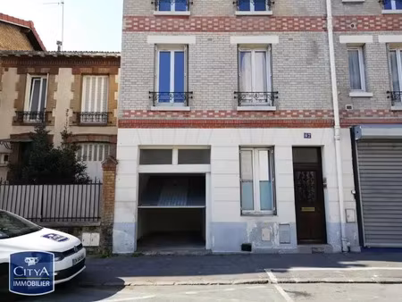 parking à louer 12 m² - arcueil (94) - 173€
