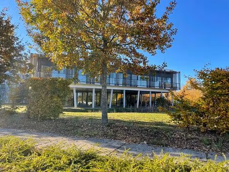 location bureau carquefou 5 047 m²