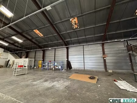 vente local d'activités la mure 860 m²