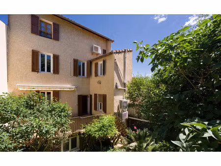 vente maison 7 pièces 178 m² sainte-tulle (04220)
