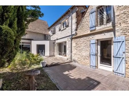 vente maison 6 pièces 182 m² à savignac-les-eglises (24420)  210 000 €