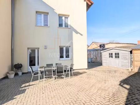 -- parfait compromis entre une maison et un appartement --