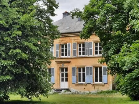 région orval - propriété de caractère sur 1.7ha