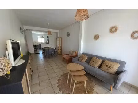 location appartement  m² t-3 à le gosier  850 €