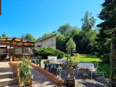 propriété au cœur de la forêt - auberge