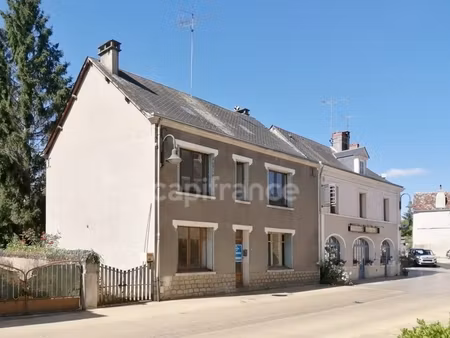 loché-sur-indrois (indre-et-loire)  à vendre maison de bourg 7 pièces de 150 m² a renover 