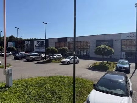 lot 3 920m² dans retail park