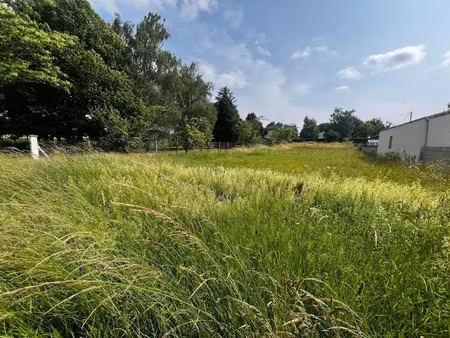 vente terrain 1178 m² à consac (17150)  34 000 €