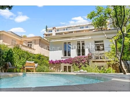 maison de ville à vendre dans le quartier petit-juas