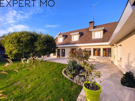 proche centre lons  villa 11 pièces