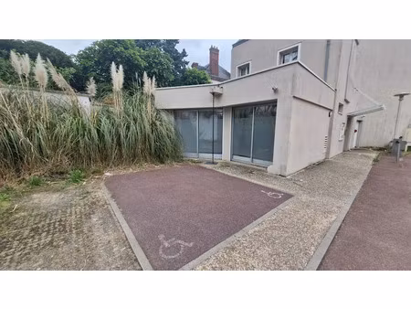 location locaux professionnels 32.5 m² à chartres (28000)  1 110 €