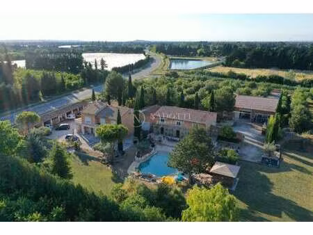 maison de luxe à vendre à l'isle-sur-la-sorgue : 890 000€ | 296m²