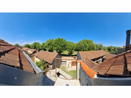 à vendre – maison de ville 213 m² avec 4 appartements à finir de rénover – risclé (gers 32