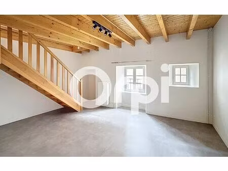 location appartement  66.32 m² t-3 à saint-flour  567 €