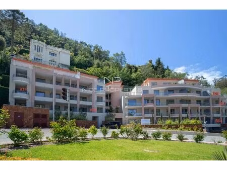 théoule-sur-mer  proche mer  place de parking couverte à louer